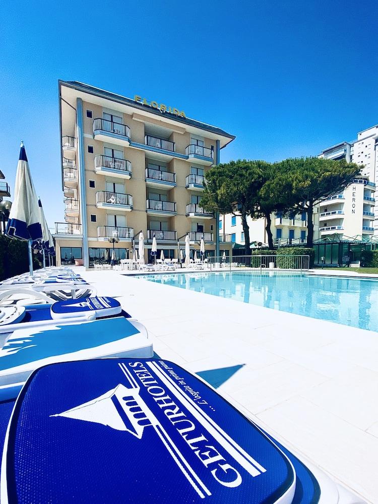 Hotel Florida ลิโดดิเยโซโล ภายนอก รูปภาพ